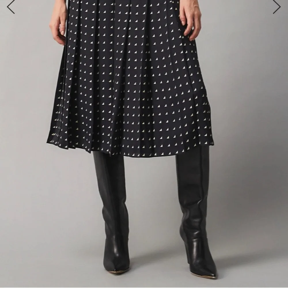 SOLD⛔️TORY BURCH SOFT LEATHER Knee high 3.6" heel pointy gold tip toe boots - Picture 4 of 16